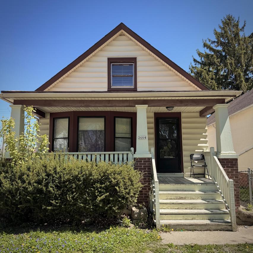 2664 N Booth St, Milwaukee, WI 53212