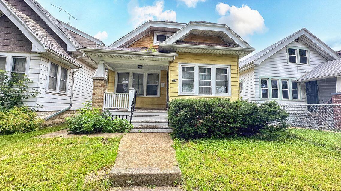 5561 N 40th St, Milwaukee, WI 53209