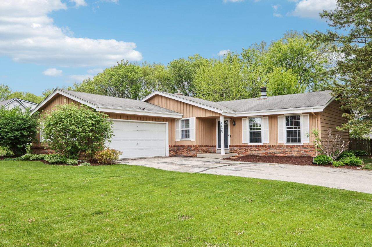 625 S Grandview Blvd, Waukesha, WI 53188