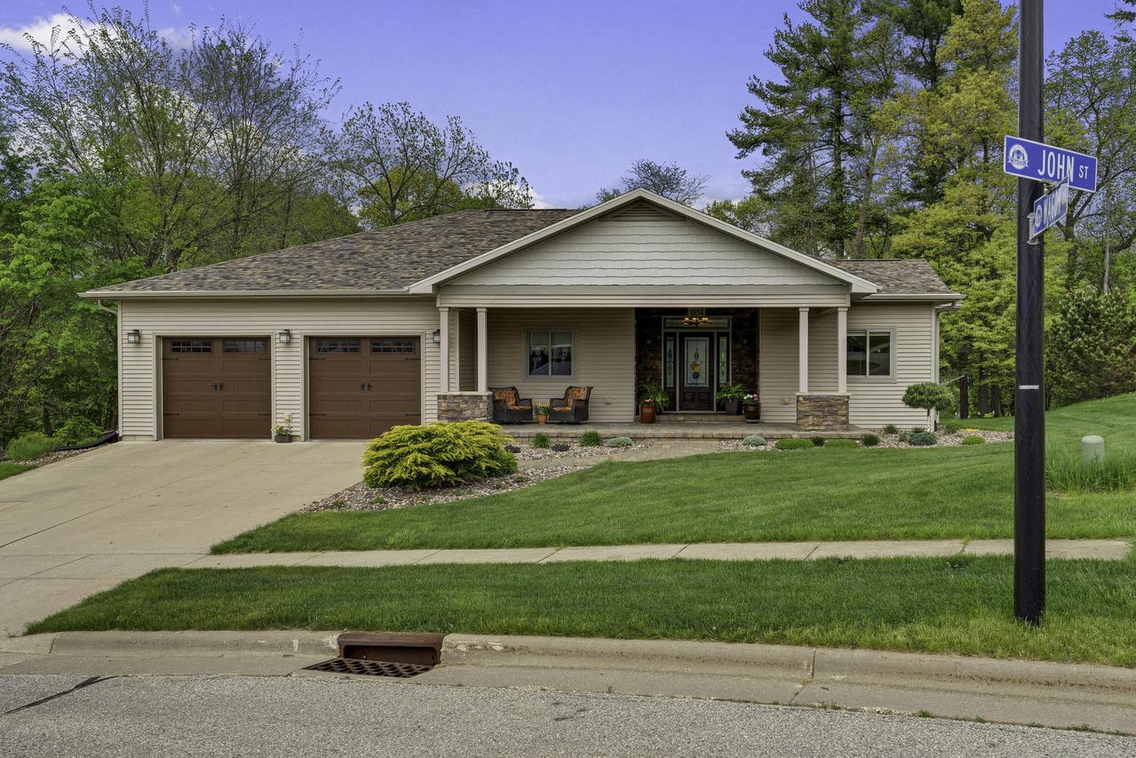 1012 John St, West Salem, WI 54669