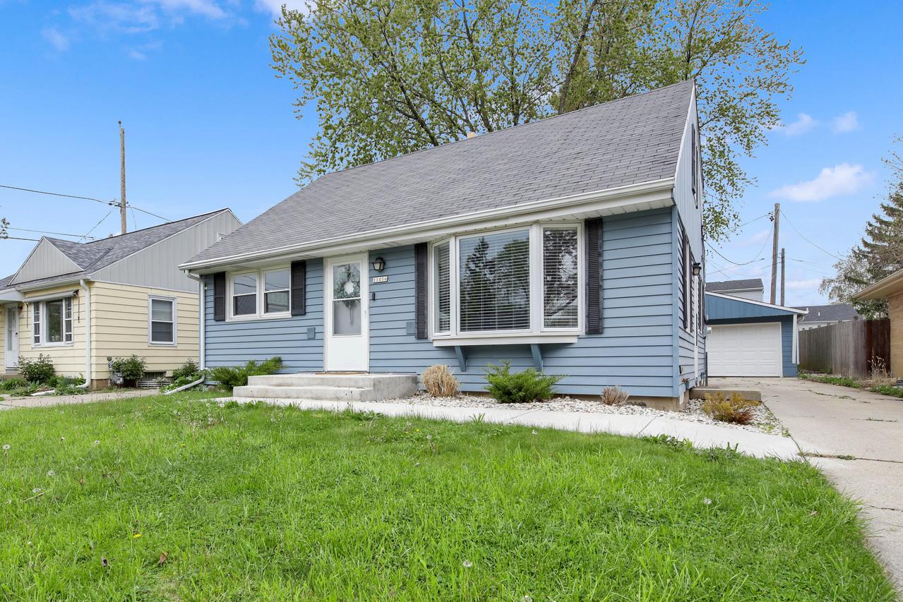 11056 W Mount Vernon Ave, Wauwatosa, WI 53226