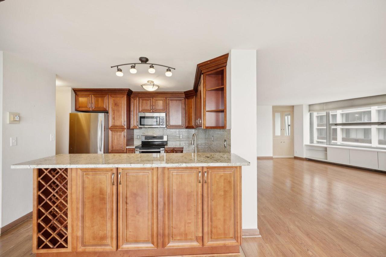 1610 N Prospect Ave #506, Milwaukee, WI 53202