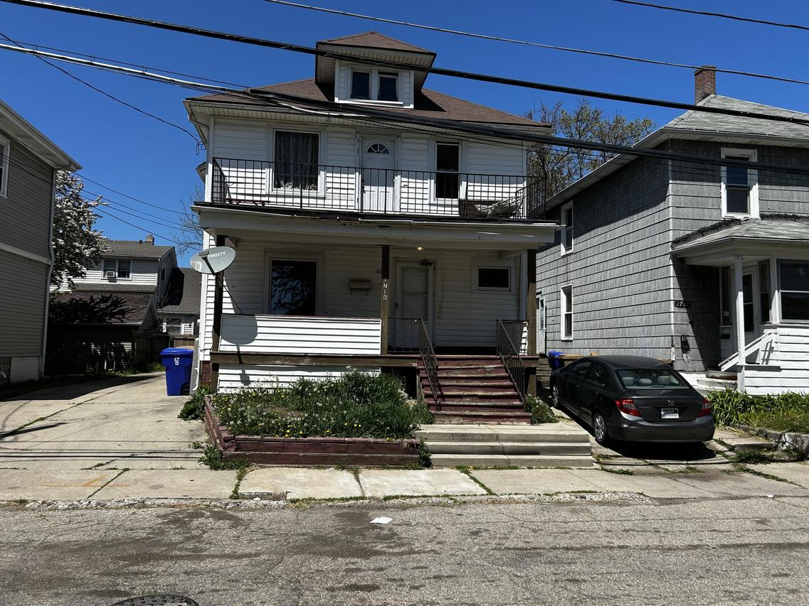 1716 51st St, Kenosha, WI 53140