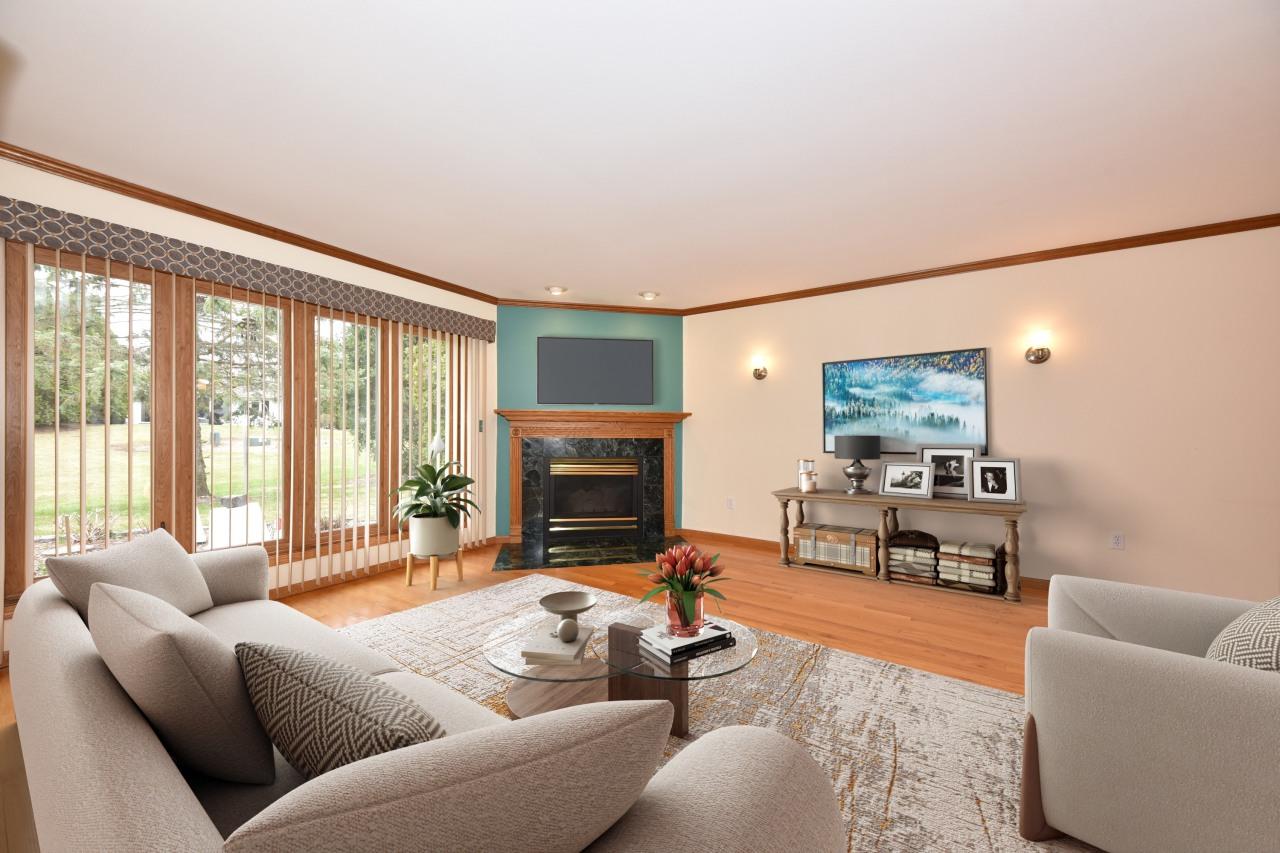 7311 W Mequon Sq., Mequon, WI 53092