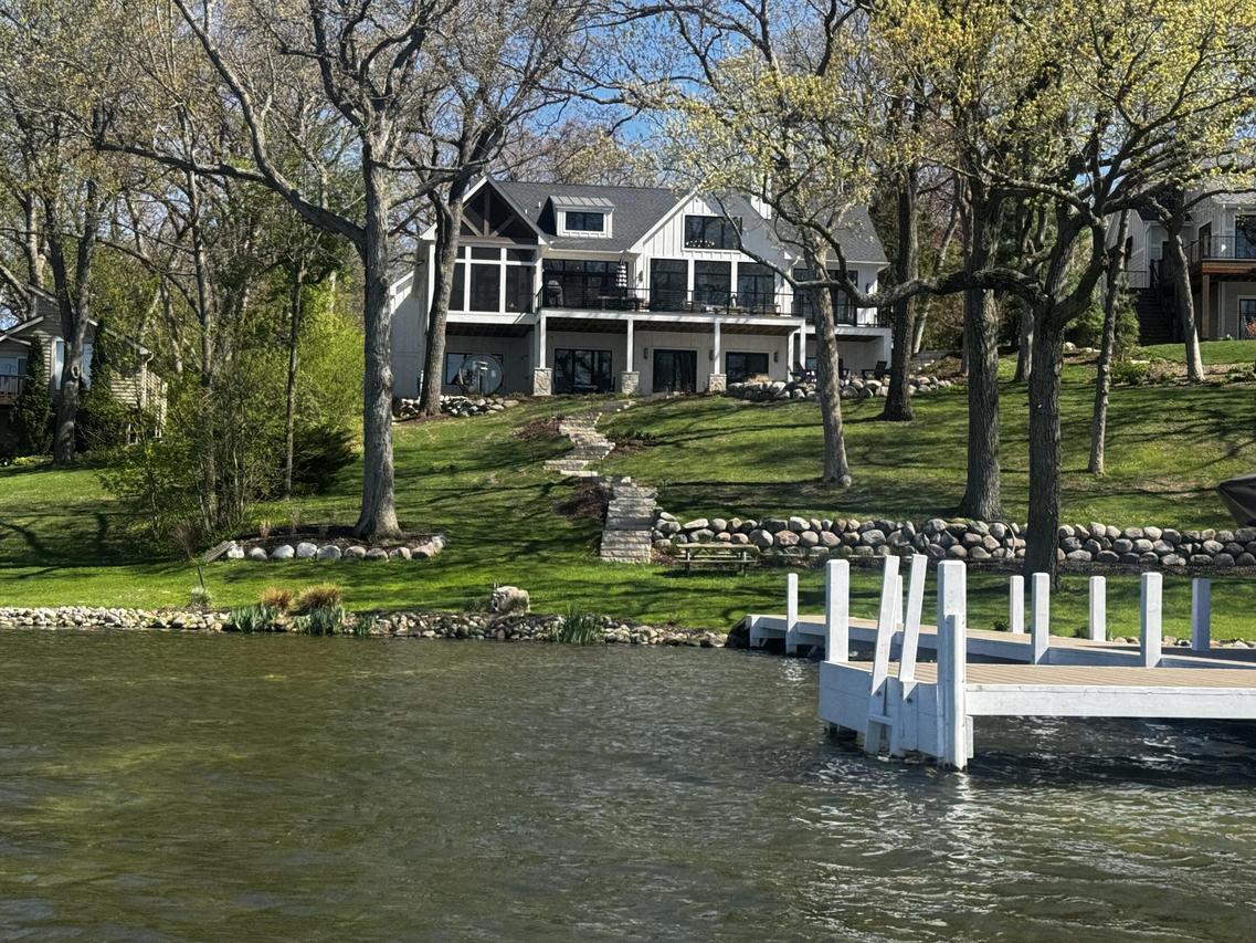 W2030 Kings Ln, East Troy, WI 53120