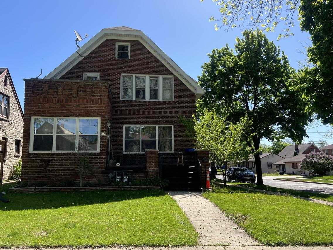 3178 S 42nd St, Milwaukee, WI 53215