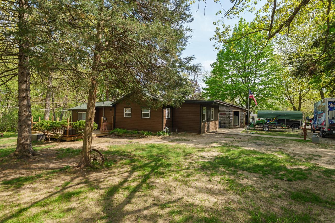 8941 277th Ave, Salem Lakes, WI 53168
