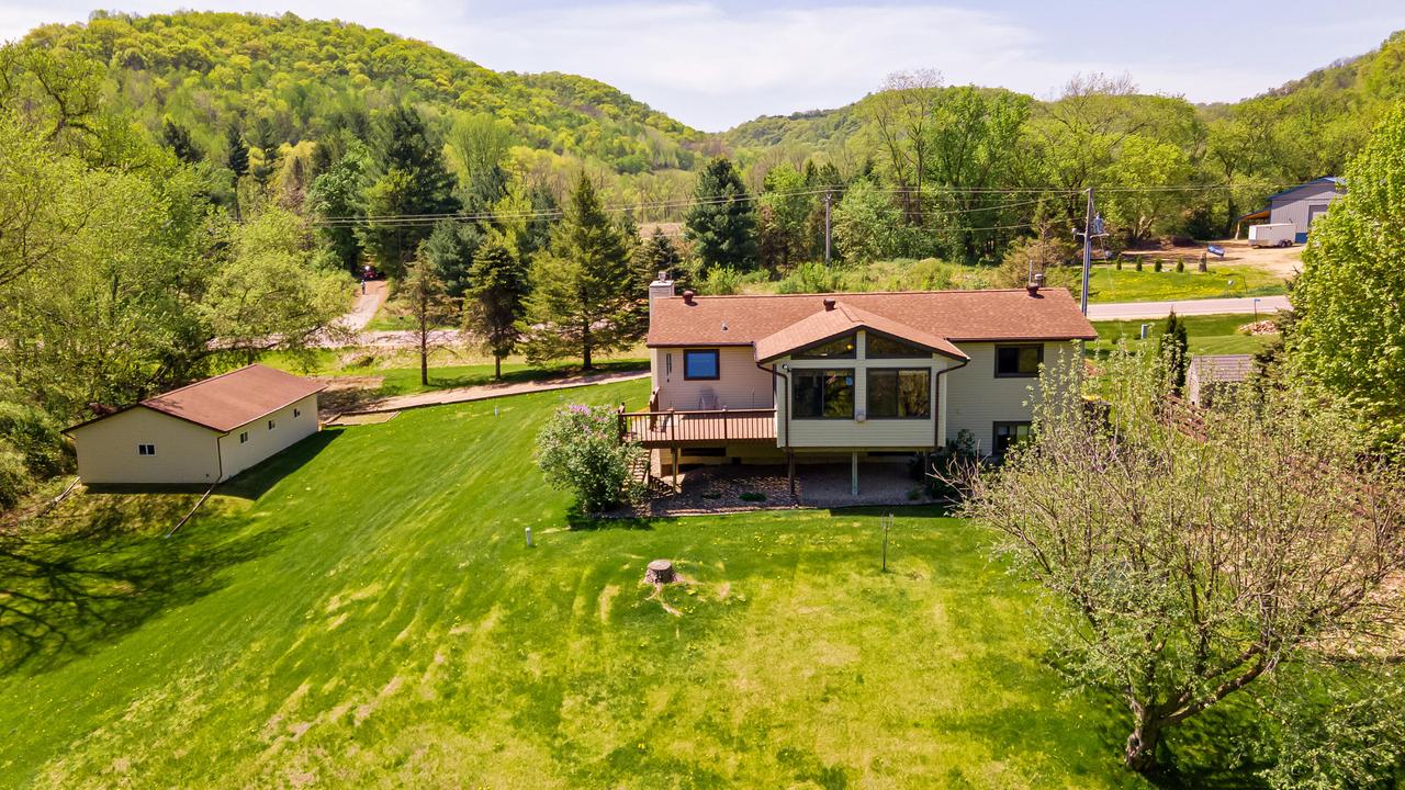 4600 County Road 6 -, La Crescent, WI 55947