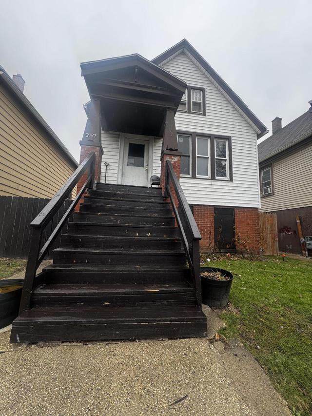 2137 S 16th St #-A, Milwaukee, WI 52315
