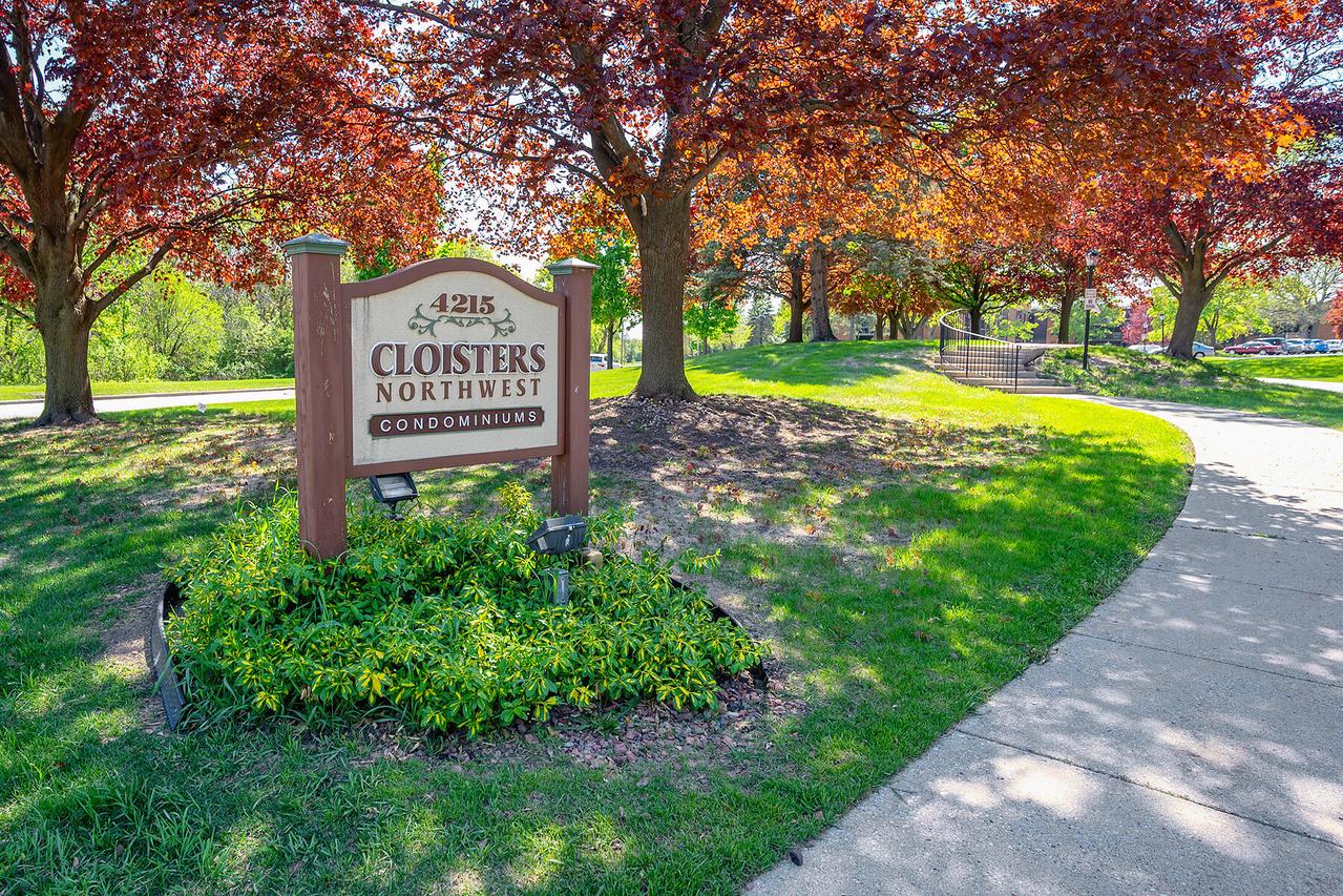 4215 N 100th St #350C, Milwaukee, WI 53222
