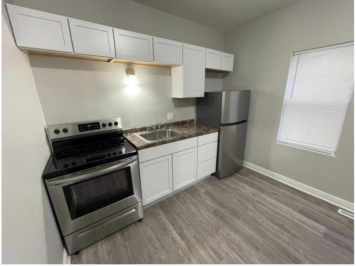 812 E Clarke St. #814, Milwaukee, WI 53212