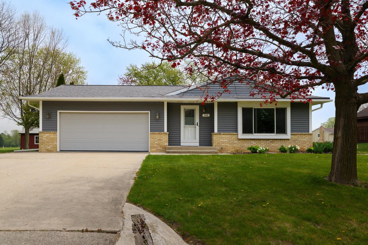 348 Homestead Trl, Grafton, WI 53024