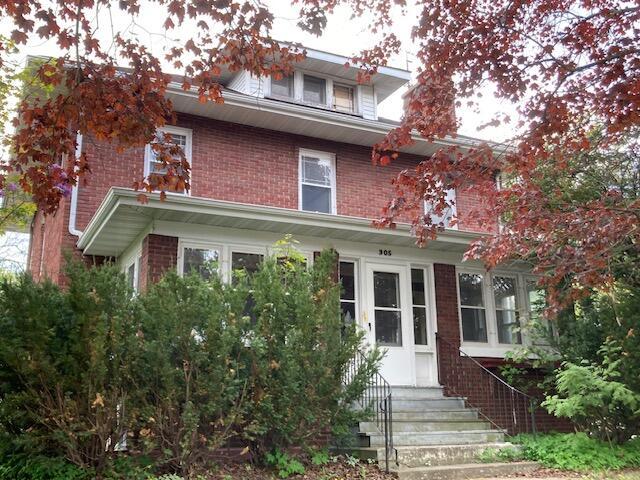 305 E Court St, Viroqua, WI 54665