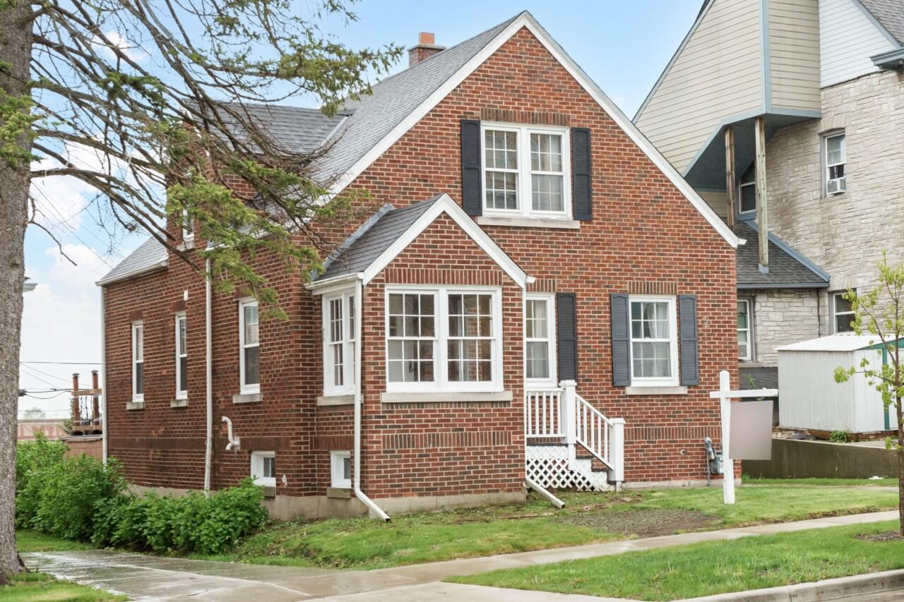 215 N 7th Ave, West Bend, WI 53095
