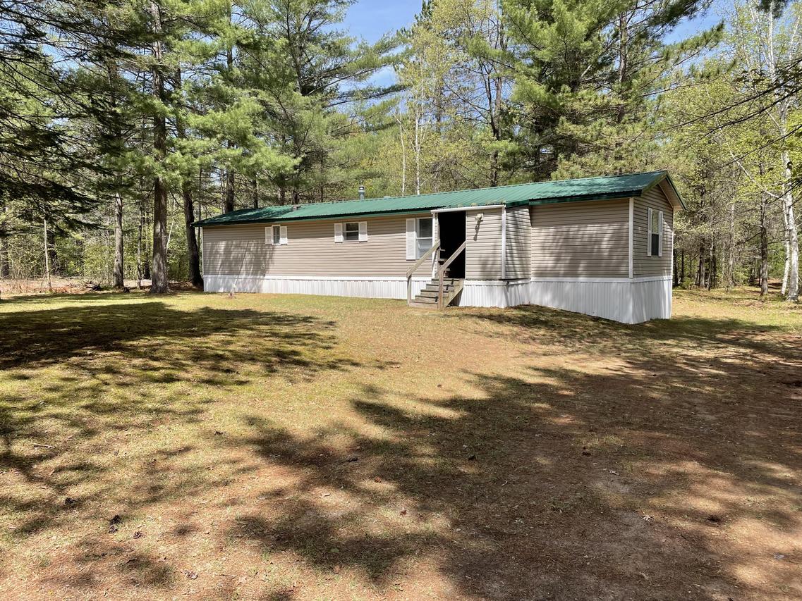 5662 Northern Highland Dr, Newbold, WI 54558