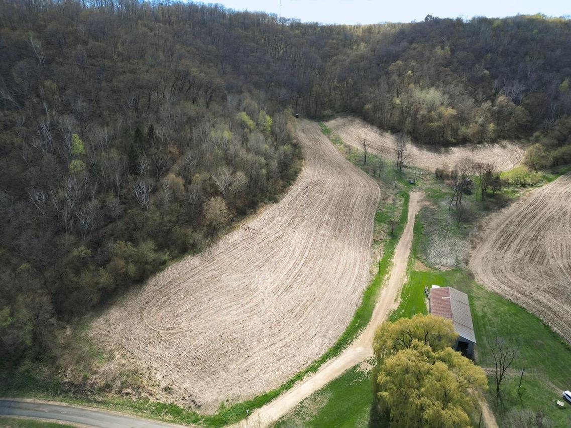 W26098 W Tamarack Rd, Arcadia, WI 54612