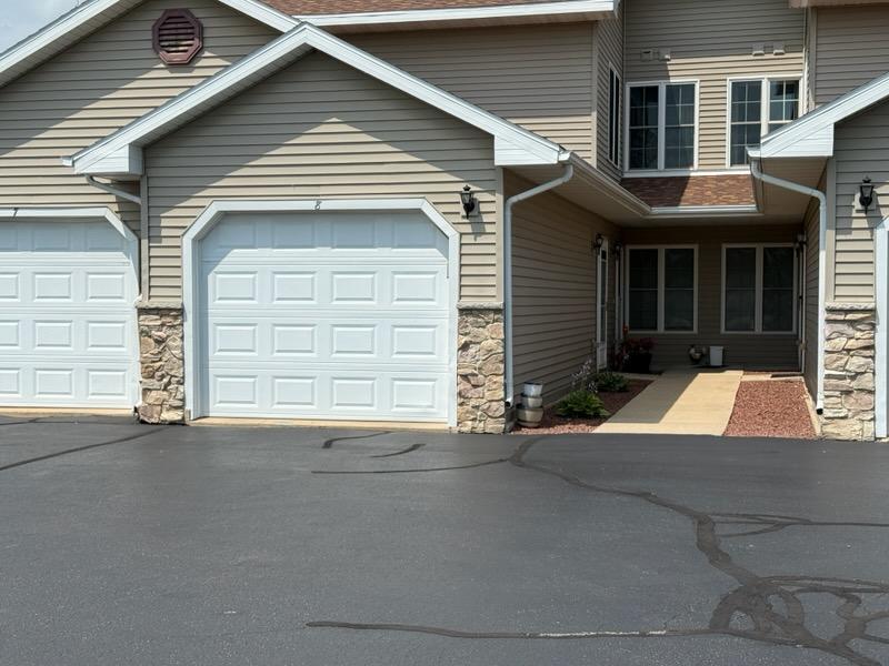 619 Reena Ave #8, Fort Atkinson, WI 53538