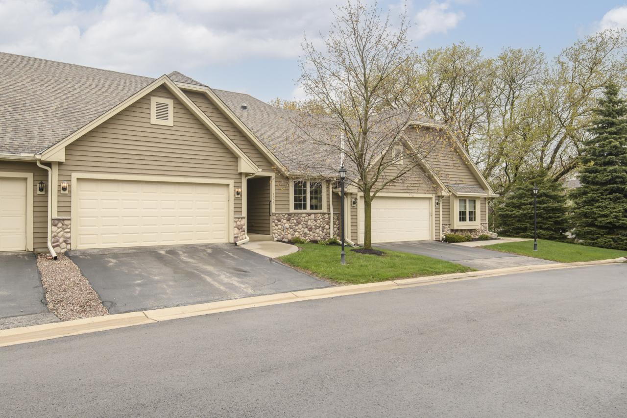 1508 Jane Ln, Waukesha, WI 53186