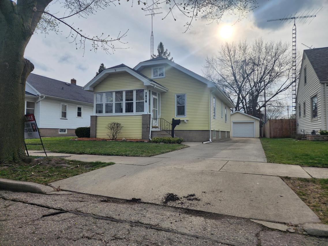 7610 29th Ave, Kenosha, WI 53143