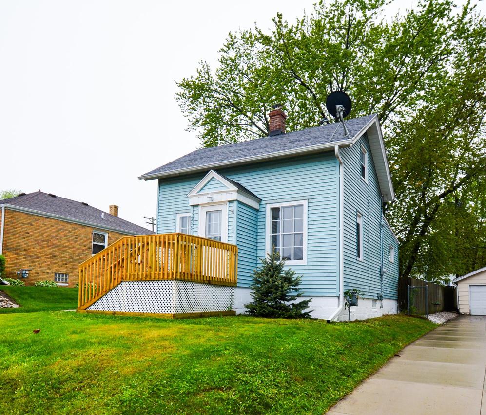 1308 Kentucky St, Racine, WI 53405