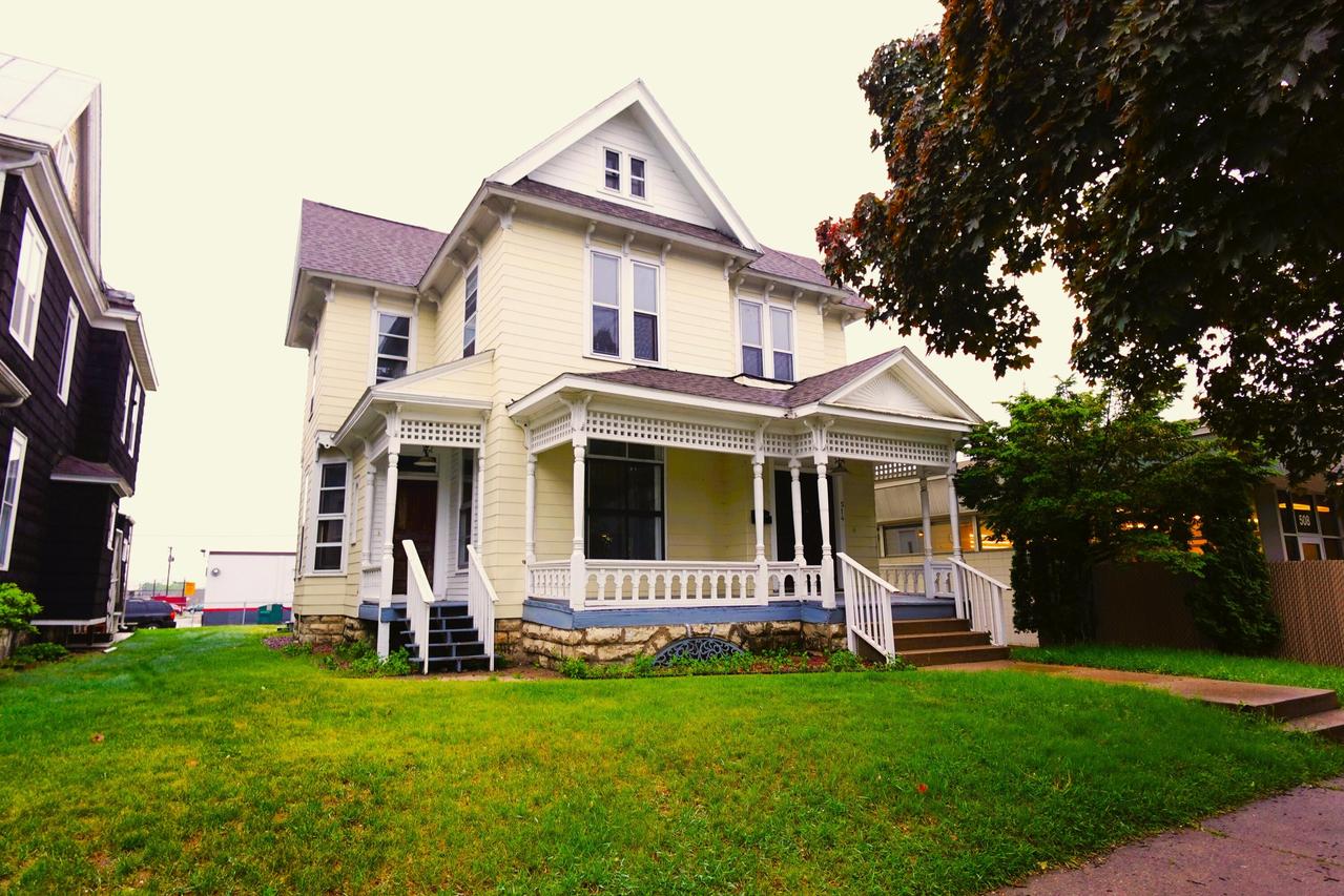 516 5th Ave, La Crosse, WI 54601