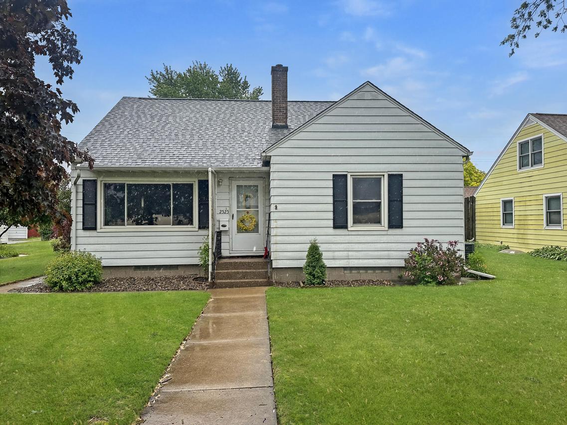 2525 Losey Blvd, La Crosse, WI 54601