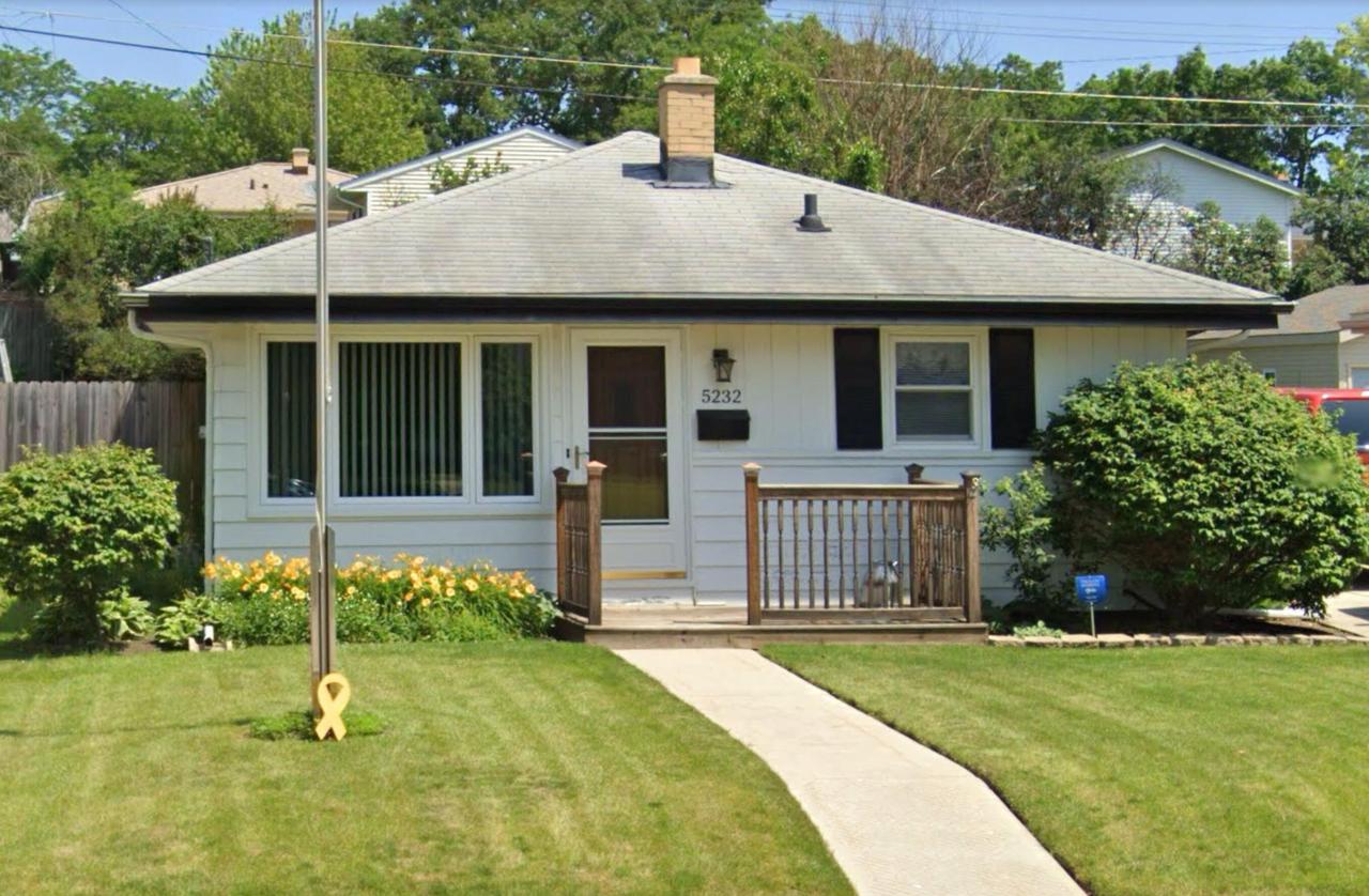 5232 Marboro Dr, Racine, WI 53406