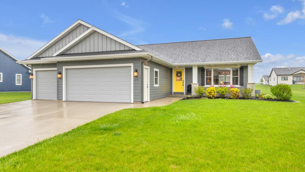 216 S 14th St, Oostburg, WI 53070