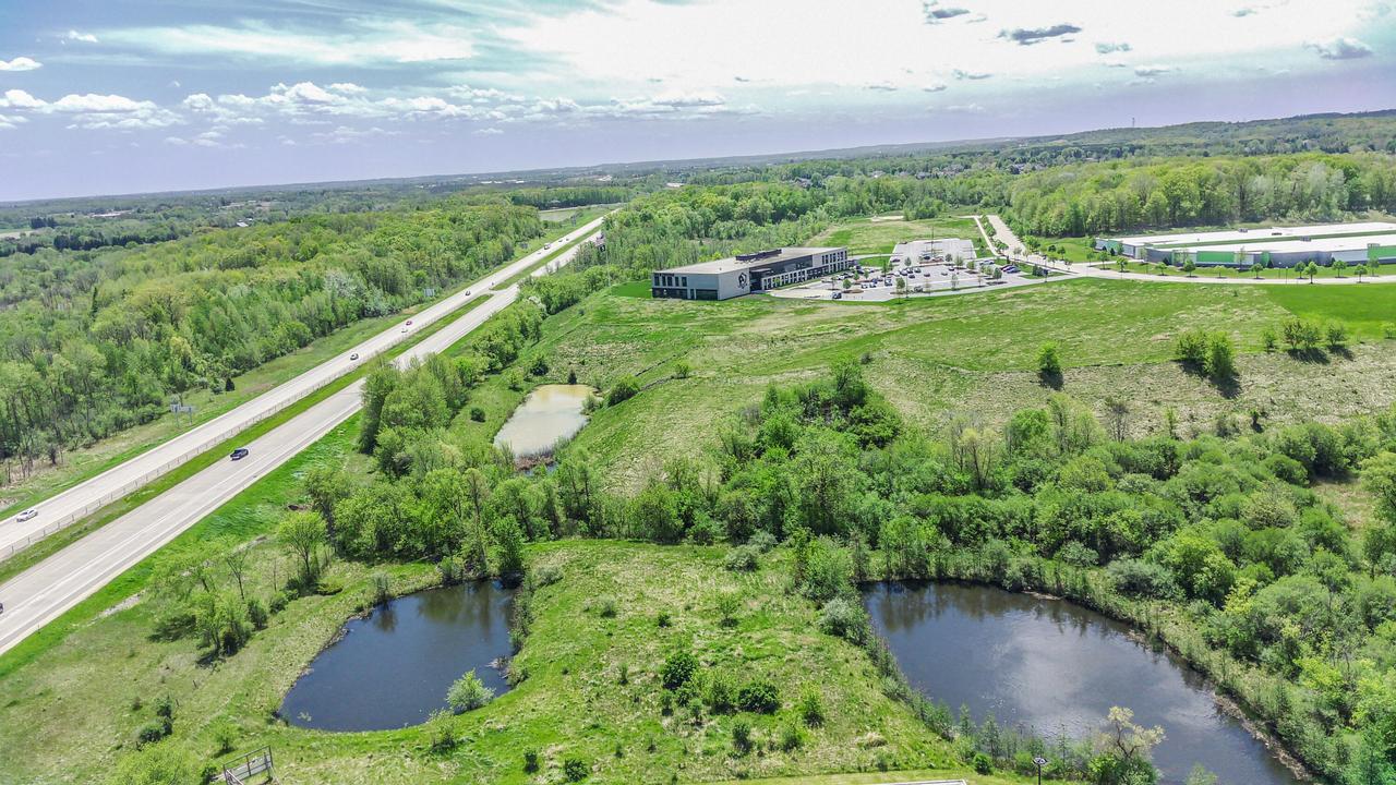 1275 W Paradise Dr, West Bend, WI 53095
