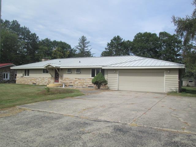 306 E Lake St, Friendship, WI 53934