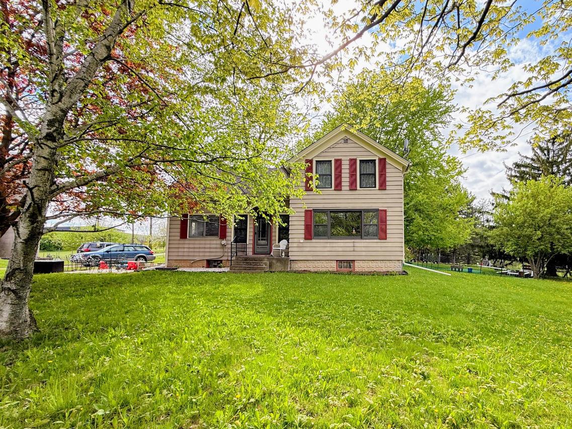 N2634 Mill Rd, Lyndon, WI 53093