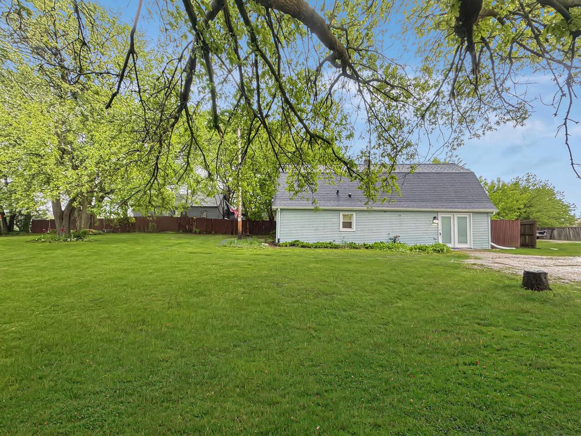 3219 4 Mile Rd, Caledonia, WI 53404