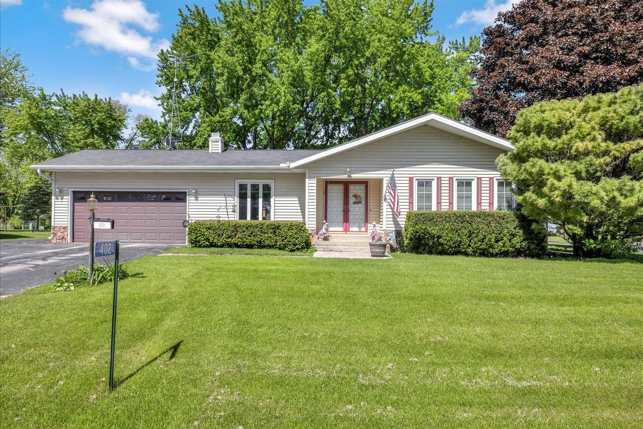 402 Ryan Ave, Rochester, WI 53105