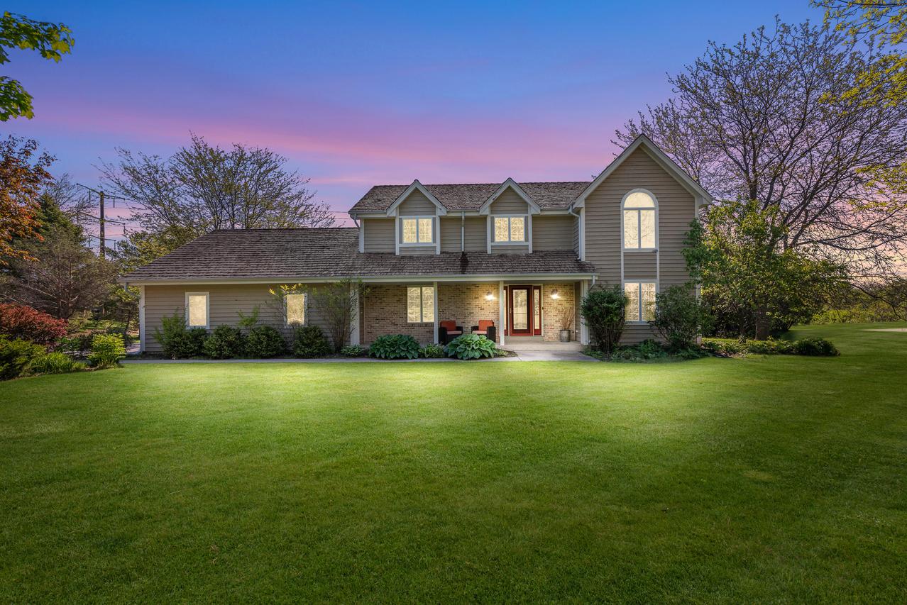 11616 N Lantern Ln, Mequon, WI 53092