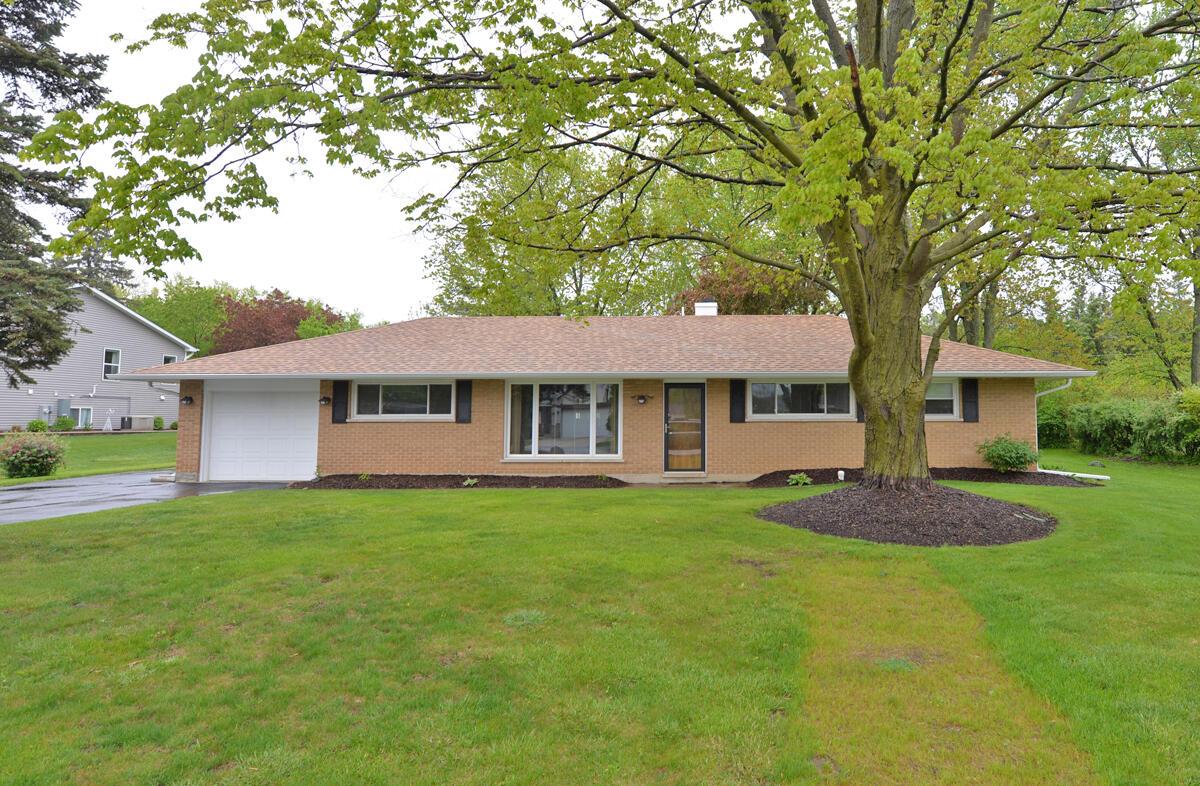 12100 44th Ave, Pleasant Prairie, WI 53158