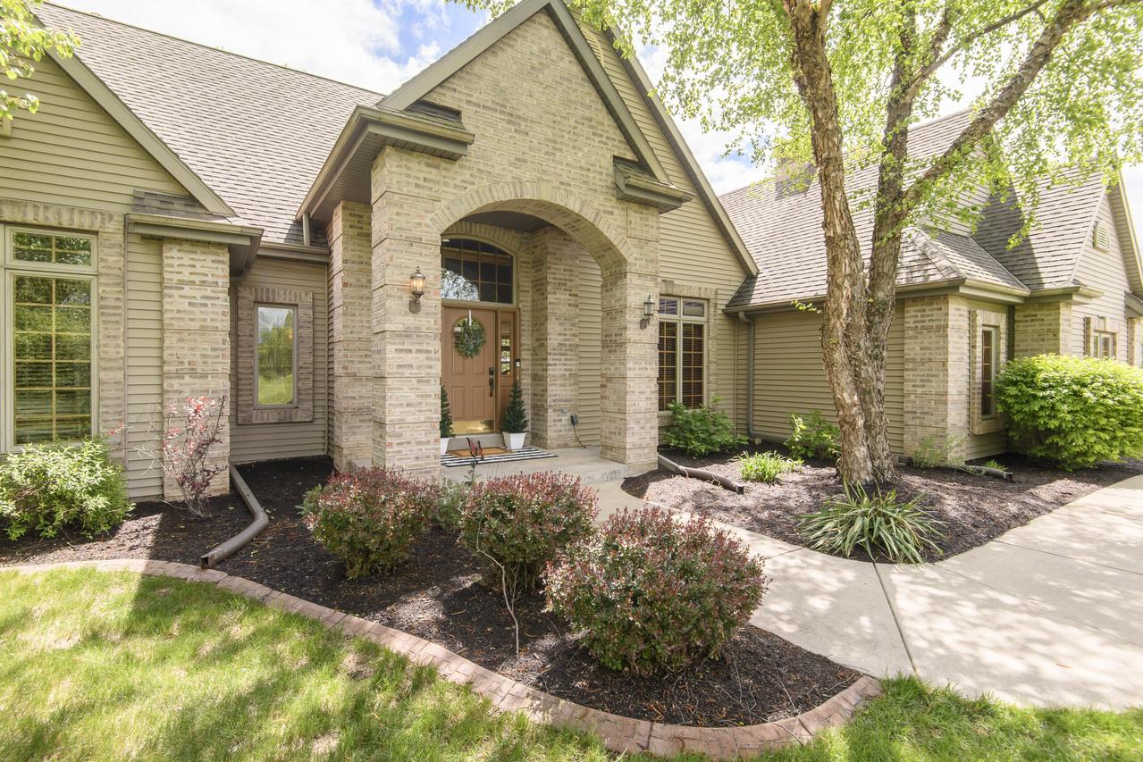 W360S9910 Markham Rd, Eagle, WI 53119