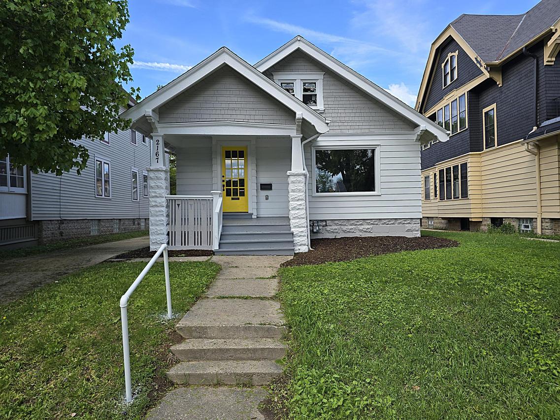 2167 N 52nd St, Milwaukee, WI 53208