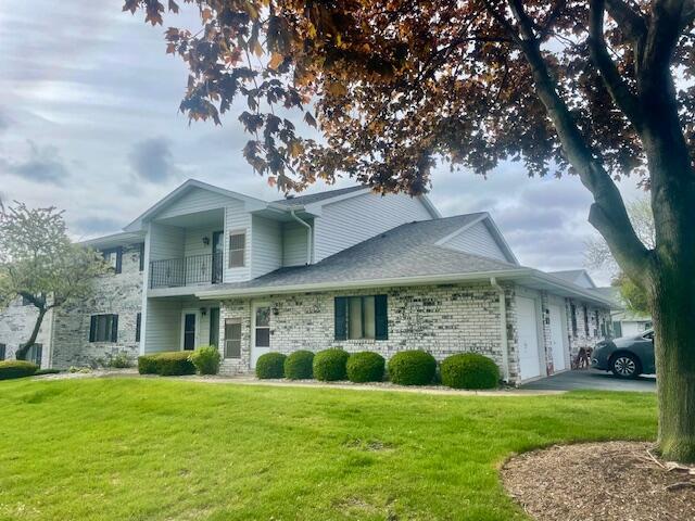 1402 30th Ave #2D, Kenosha, WI 53144