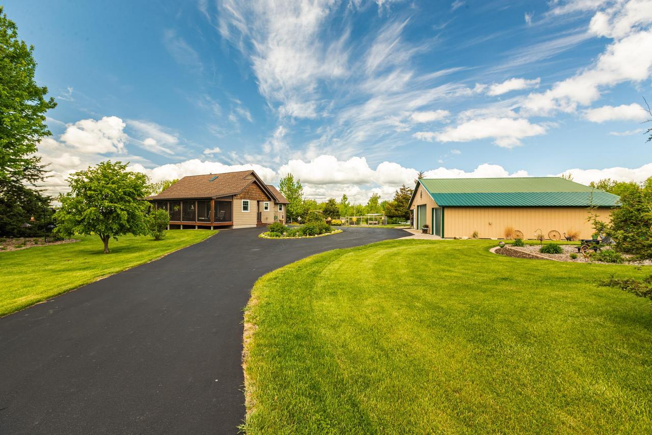 246 American Heritage Rd, De Soto, WI 54624