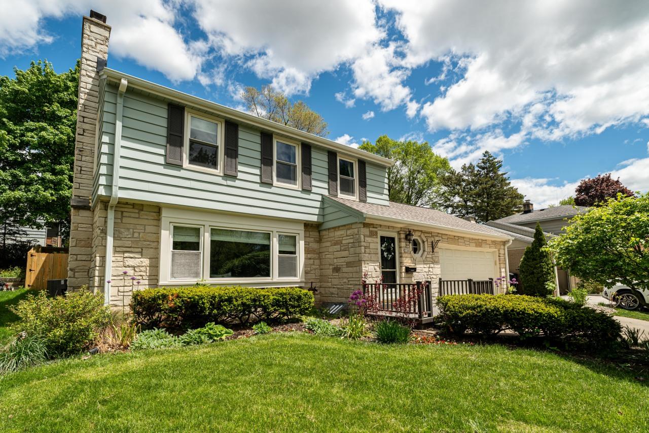 3534 Menomonee River, Wauwatosa, WI 53222