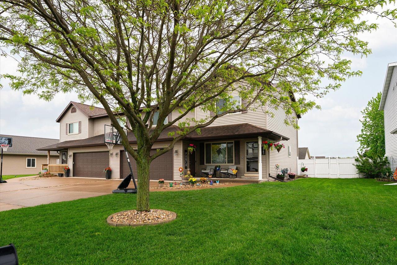 2143 Julie Ave, Sparta, WI 54656