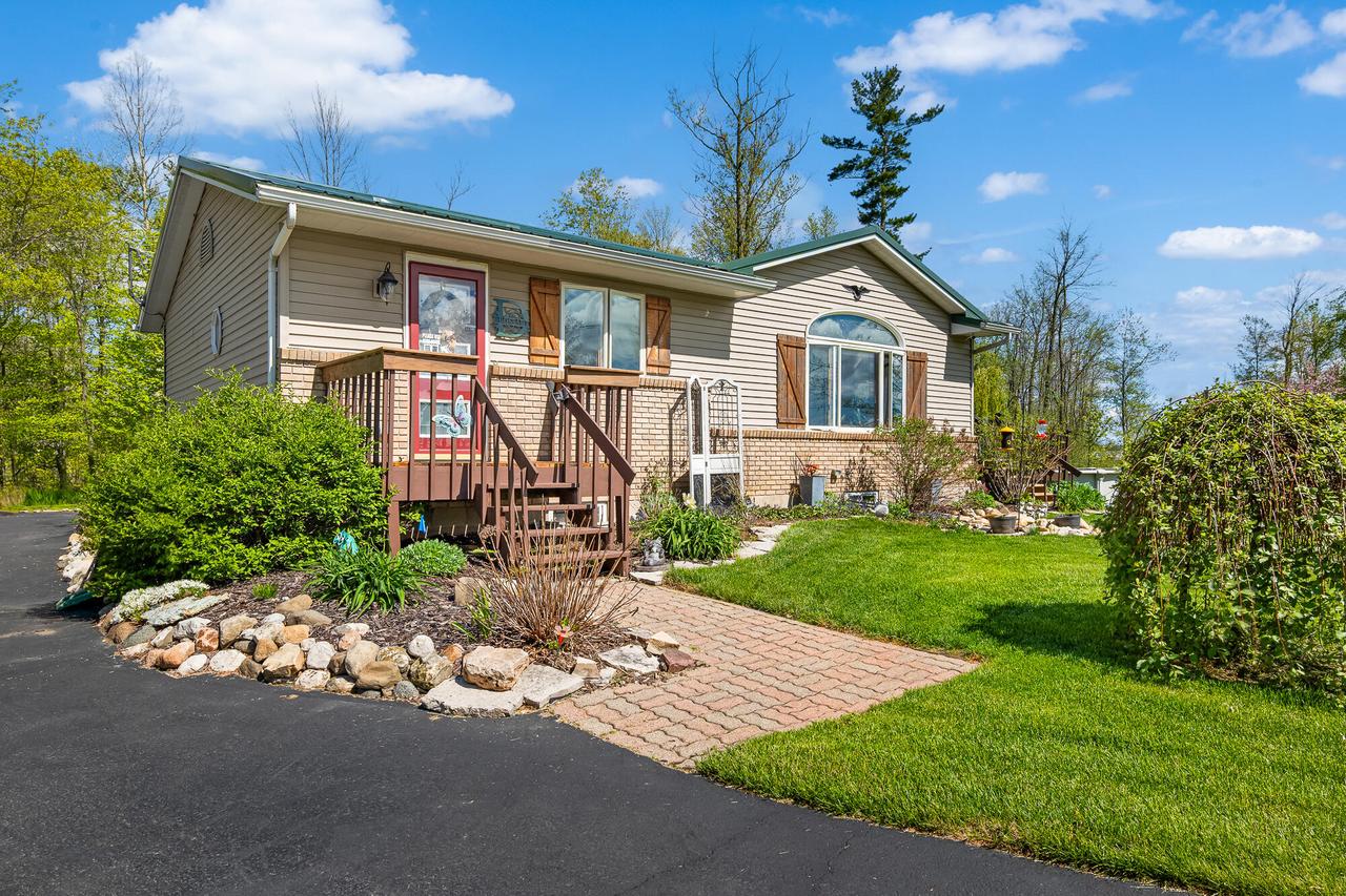 2480 Brunner Rd, Manitowoc Rapids, WI 54220
