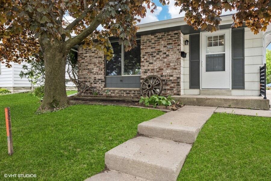 4609 N 126th St, Butler, WI 53007