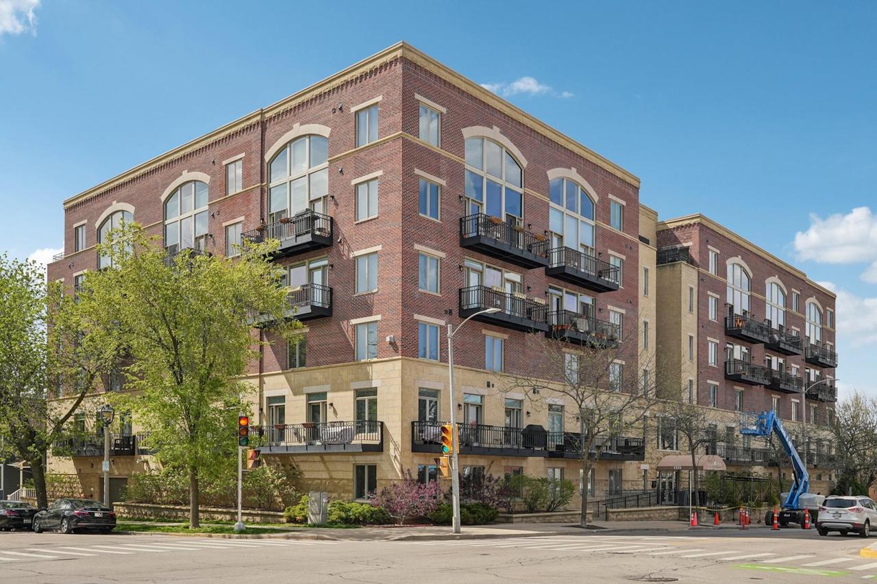 1515 N Van Buren St #507, Milwaukee, WI 53202