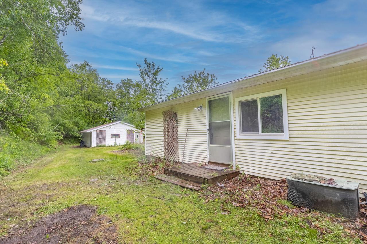 W3703 W Scotch Coulee Rd, Hamilton, WI 54669