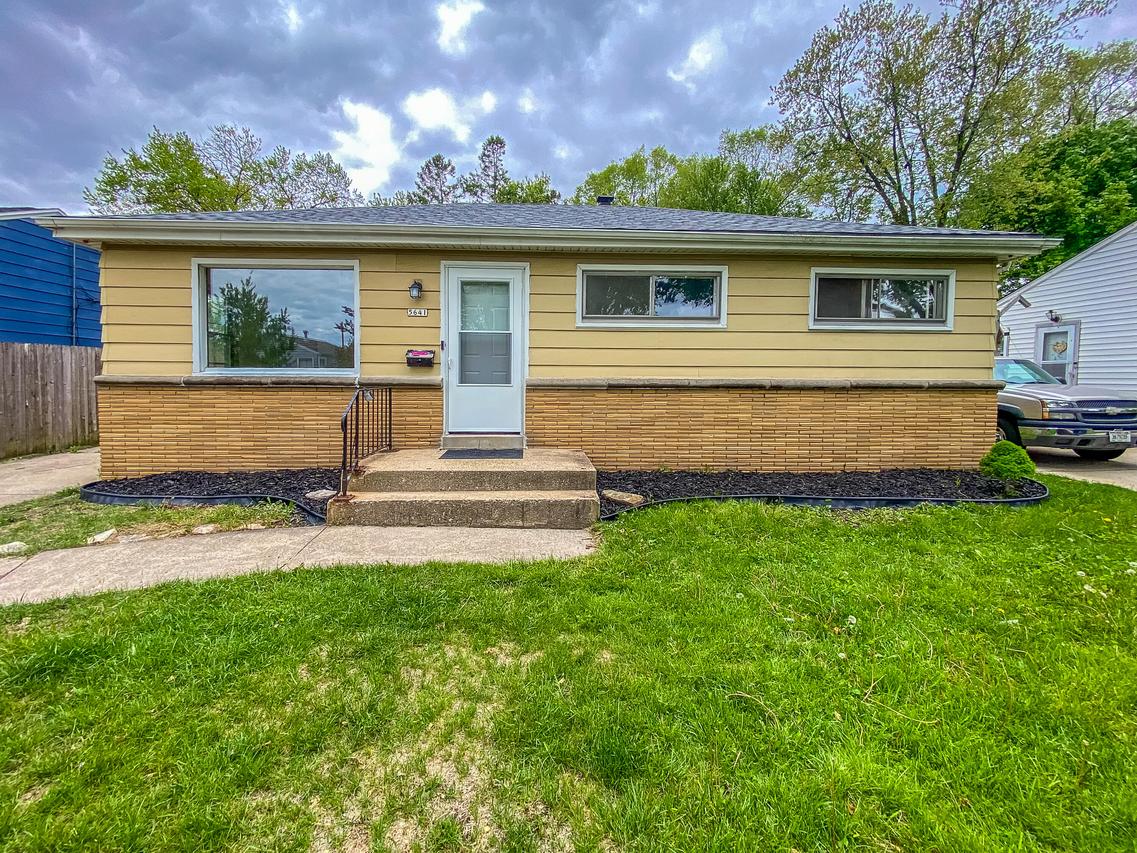 5641 N 70th St, Milwaukee, WI 53218