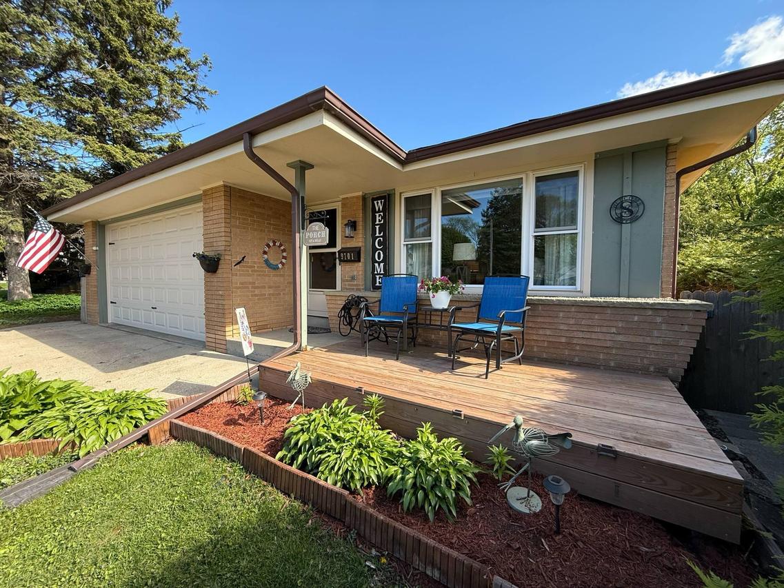 9701 W Cleveland Ave, West Allis, WI 53227