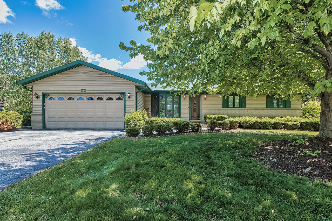 506 Torrey Pines, Twin Lakes, WI 53181
