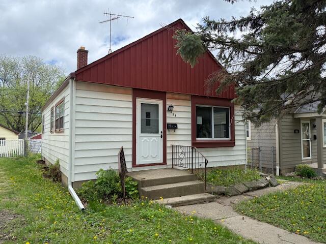 424 S 66th St, Milwaukee, WI 53214