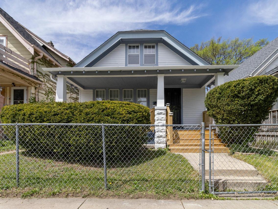 3831 N 22nd St, Milwaukee, WI 53206